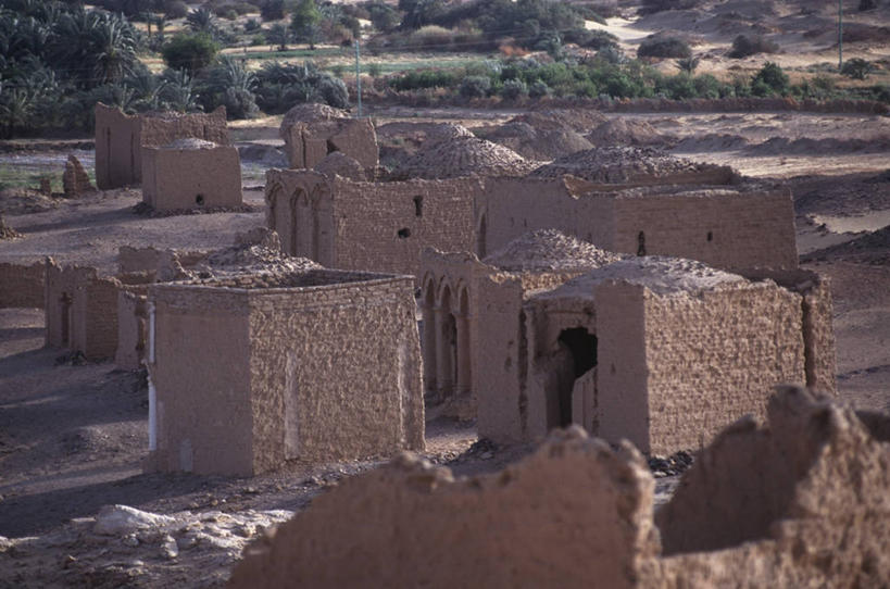 无人,横图,俯视,室外,白天,建筑,日光,埃及,历史,废墟,地标建筑,墓地,摄影,宁静,死亡,中东,埃及文化,彩图,高角度拍摄,利比亚沙漠,过去