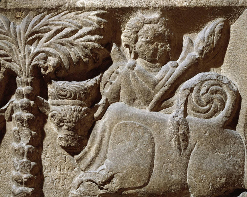 无人,横图,特写,棕榈树,牛,神话,标志,符号,历史,文化,标识,古罗马,古代,摄影,传说,希腊神话,贞洁,性别符号,石灰石,古希腊,古埃及文明,古代文明,狄安娜,狩猎女神,女性美,阿耳忒弥斯,贞洁处女,阿波罗萨,月亮女神,彩图,浅浮雕,男性符号,雕刻术,过去