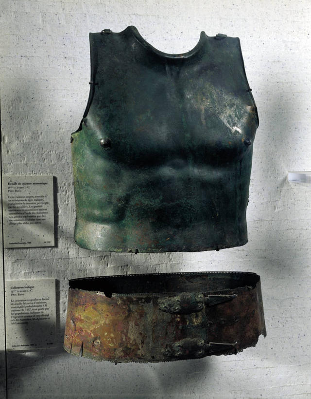 无人,竖图,室内,白天,安全,意大利,盔甲,防护,历史,腰带,古代,两个,摄影,保护,保险,防御,意大利文化,青铜,铠甲,防具,防卫,古代文明,平安,彩图,甲胄,过去