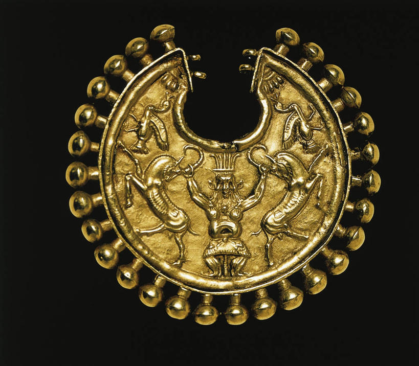 无人,横图,珠宝,黑色背景,羚羊,鸟类,标志,符号,历史,标识,黄金,古代,一个,摄影,宗教,单个,耳饰,性别符号,古代文明,拜火教,彩图,影棚拍摄,神,男性符号