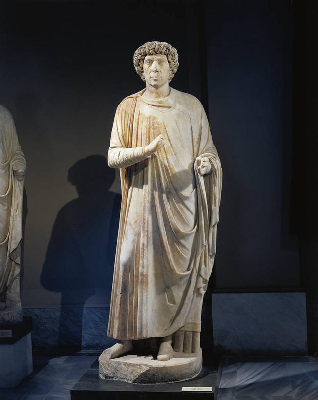 无人,竖图,室内,雕塑,标志,雕像,符号,大理石,标识,古代,手势,评委,摄影,宽外袍,性别符号,古代文明,美术工艺,彩图,男性符号,打手势,过去