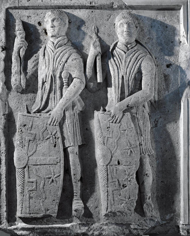 无人,竖图,室内,安全,士兵,标志,符号,盔甲,防护,标识,古代,摄影,保护,保险,防御,铠甲,防具,防卫,性别符号,古代文明,美术工艺,平安,彩图,浅浮雕,男性符号,甲胄,过去