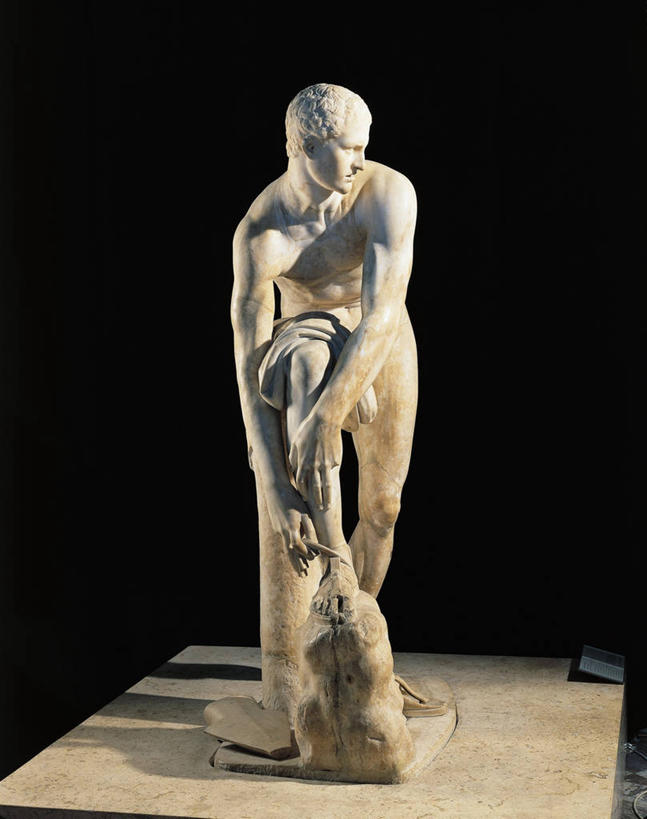 无人,竖图,室内,凉鞋,雕塑,捆扎,神话,标志,雕像,符号,大理石,标识,古代,摄影,性别符号,古代文明,美术工艺,彩图,神,男性符号,过去