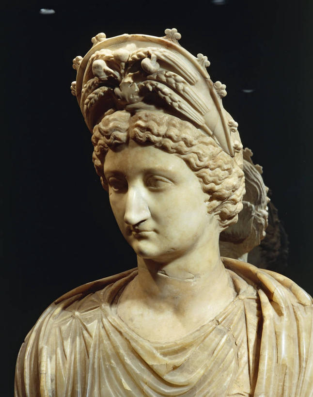 头,无人,竖图,室内,特写,白天,雕塑,长袍,雕像,头饰,大理石,古罗马,人体,摄影,美术工艺,头部,发型,王冠,彩图,雪花石膏