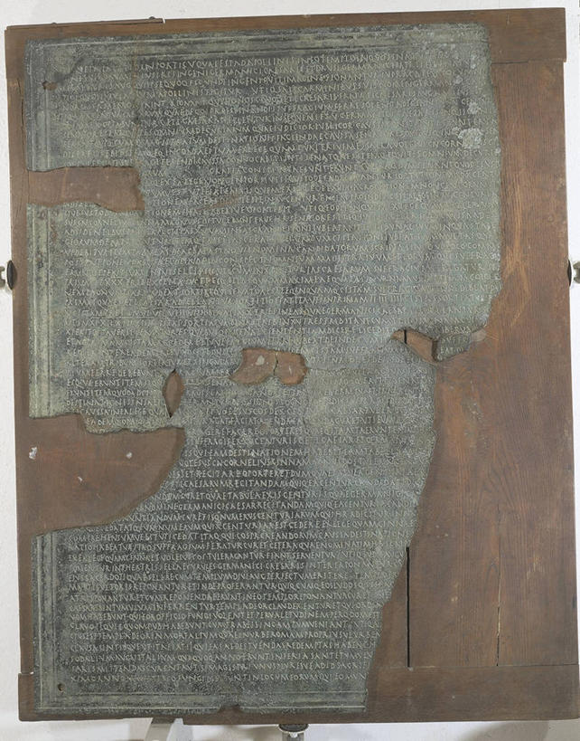 无人,竖图,室内,特写,意大利,木制,文字,药丸,破坏,古罗马,破损,摄影,损坏,托斯卡纳区,青铜,美术工艺,彩图,法律,雕刻术,立法