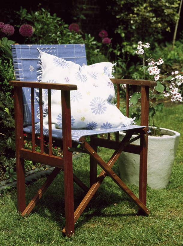 无人,竖图,室外,特写,白天,草坪,美景,植物,椅子,庭院,景观,折叠,帆布,座位,一个,自然,夏天,景色,放松,摄影,单个,自然风光,老板椅,软垫,休闲活动,彩图