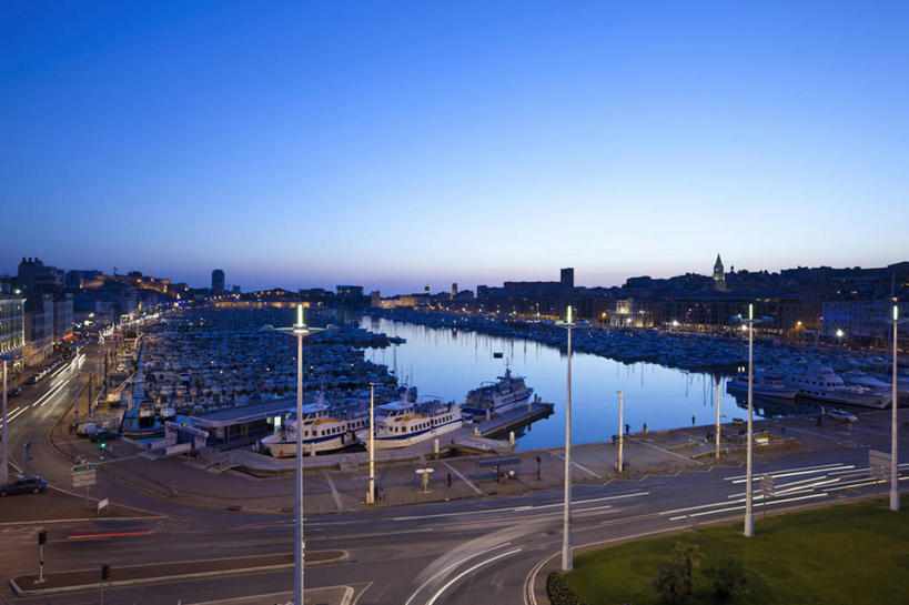 无人,家,码头,横图,室外,白天,正面,度假,美景,日落,城市风光,城市,大桥,港口,路灯,轮船,桥梁,船,照明,法国,欧洲,停靠,房屋,屋子,景观,晚霞,霞光,落日,高架,桥,灯光,分界线,停车线,娱乐,楼房,住宅,灯,蓝色,蓝天,天空,黄昏,交通工具,天,享受,休闲,景色,彩霞,放松,车行道,车行道分界线,照亮,照明设备,西欧,停泊,法兰西,载具,标线,高架桥,车行线,高架道路,跨线桥,法兰西共和国,法兰西第五共和国,夕照,薄暮,普罗旺斯.阿尔卑斯.蓝色海岸,普罗旺斯.阿尔卑斯.蓝色海岸大区,罗讷河口省,罗讷河口,夕阳,彩图,傍晚,房子,摆渡口,埠头,渡口,渡头,港湾,海港,货运码头,口岸,商港,斜阳,莱斯佩尼斯米拉波