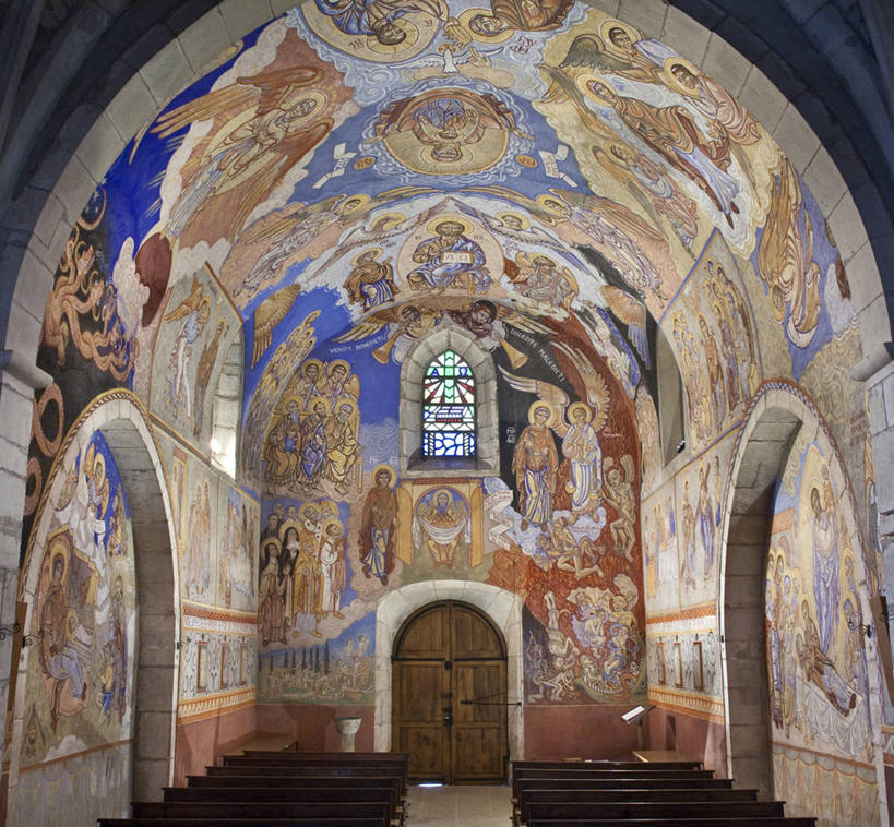 无人,教堂,横图,室内,白天,正面,旅游,度假,绘画,名胜古迹,门,天花板,标志建筑,地标,建筑,椅子,法国,欧洲,一排,节日,遗迹,艺术,整齐,装饰,并列,并排,木椅,墙,古迹,文化,文物,娱乐,建设,古建筑,壁画,墙壁,墙面,排列,门框,祈祷,享受,休闲,健康,旅游胜地,放松,许愿,宗教,信仰,纪念,华丽,修饰,祈求,点缀,西欧,队列,法兰西,平行,信念,古文明,法兰西共和国,衬托,美观,雅致,雅观,法兰西第五共和国,彩绘玻璃,彩色玻璃,教堂玻璃,艺术玻璃,南部.比利牛斯,阿韦龙省,南部.比利牛斯大区,平安,画画,彩图,大教堂,礼拜堂,鲁埃格自由城区