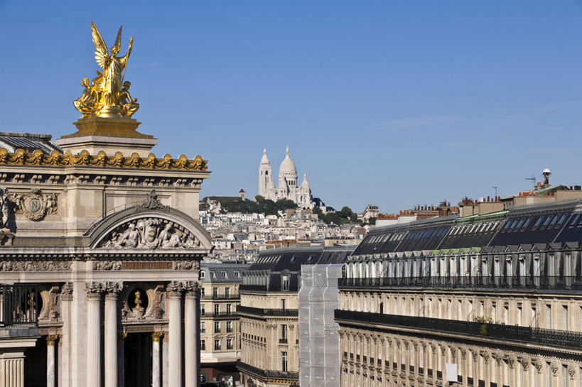 无人,教堂,横图,室外,白天,正面,旅游,度假,名胜古迹,标志建筑,地标,建筑,剧院,雕塑,法国,巴黎,欧洲,阴影,节日,遗迹,艺术,装饰,光线,雕刻,雕像,影子,歌剧院,首都,古迹,文化,文物,娱乐,建设,古建筑,蓝色,蓝天,天空,阳光,工艺品,天,祈祷,享受,休闲,健康,旅游胜地,放松,许愿,宗教,信仰,晴朗,纪念,祈求,美术,西欧,法兰西,主题,陈列,信念,古文明,万里无云,法兰西共和国,蒙马特,圣心教堂,圣心堂,功能,美学,法兰西第五共和国,法兰西岛,巴黎歌剧院,法兰西岛大区,蒙马特区,加尼叶歌剧院,平安,晴空,晴空万里,彩图,大教堂,剧场,礼拜堂,巴黎省,巴黎市,蒙马特高地