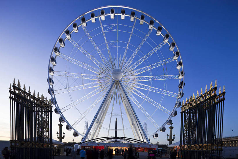 无人,广场,横图,室外,夜晚,正面,度假,游戏,美景,城市风光,标志建筑,城市,地标,建筑,路灯,夜景,照明,法国,巴黎,欧洲,阴影,光线,影子,景观,摩天轮,灯光,首都,玩,娱乐,建设,灯,蓝色,蓝天,天空,天,享受,休闲,景色,放松,游乐设施,活动,照亮,照明设备,西欧,发泄,消遣,智力,法兰西,法兰西共和国,协和广场,费里斯大转轮,宣泄,法兰西第五共和国,游艺设施,巴黎协和广场,法兰西岛,法兰西岛大区,玩耍,嬉戏,彩图,巴黎省,巴黎市