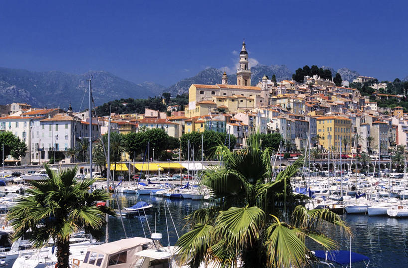 无人,家,码头,横图,室外,白天,正面,度假,海浪,海洋,美景,山,山脉,植物,城市风光,城市,港口,船,棕榈树,叶子,法国,欧洲,一排,许多,阴影,整齐,并列,并排,光线,影子,房屋,屋顶,屋子,景观,浪花,山峰,塔,游艇,绿叶,山峦,很多,顶棚,娱乐,楼房,住宅,树,树木,排列,蓝色,绿色,蓝天,天空,阳光,自然,海水,交通工具,群山,天,享受,休闲,嫩叶,景色,放松,生长,晴朗,成长,西欧,队列,法兰西,载具,平行,海景,棕榈叶,滨海阿尔卑斯,游艇码头,万里无云,法兰西共和国,法兰西第五共和国,普罗旺斯.阿尔卑斯.蓝色海岸,普罗旺斯.阿尔卑斯.蓝色海岸大区,滨海阿尔卑斯省,叶,叶片,大海,风浪,海,海水的波动,近岸浪,涌浪,晴空,晴空万里,棕树,棕榈,彩图,房子,摆渡口,埠头,渡口,渡头,港湾,海港,口岸,芒通