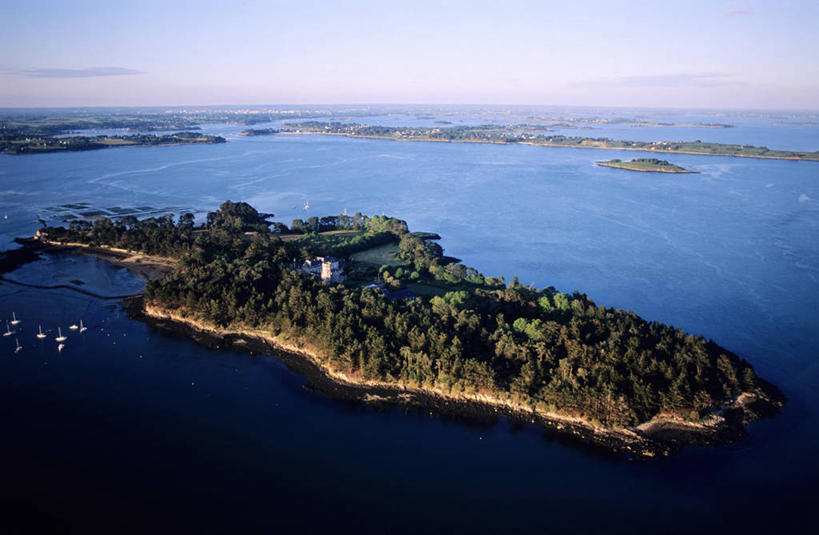 无人,横图,俯视,航拍,室外,白天,旅游,度假,岛屿,海浪,海洋,美景,沙滩,法国,欧洲,阴影,光线,沙子,影子,岛,海岸,景观,浪花,水平线,云,云朵,辽阔,海平线,沙地,云彩,娱乐,蓝色,白云,蓝天,天空,阳光,自然,海水,天,享受,休闲,广阔,景色,放松,晴朗,一望无际,布列塔尼,西欧,鸟瞰,法兰西,自然风光,海景,法兰西共和国,法兰西第五共和国,无边无际,一马平川,布列塔尼地区,莫尔比昂省,大海,风浪,海,海水的波动,海滩,近岸浪,列岛,群岛,涌浪,诸岛,晴空,彩图,高角度拍摄,瓦讷区,水天相接,水天一线,拉尔莫巴当