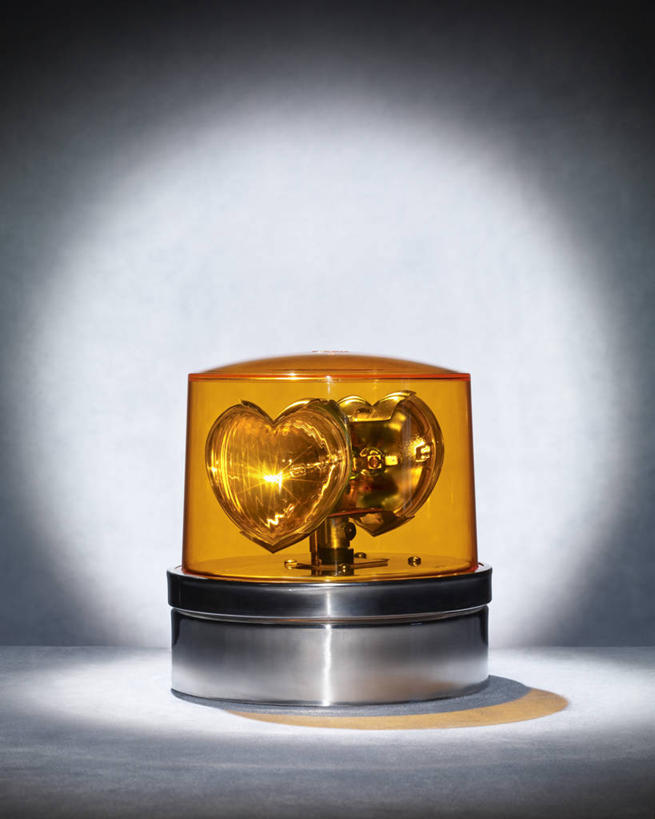 无人,竖图,室内,特写,白天,正面,爱情,静物,阴影,爱心,光线,影子,浪漫,一个,温暖,温馨,心形,恩爱,摄影,警铃,影棚,单个,和睦,心型,彩图,影棚拍摄,拍摄,融洽