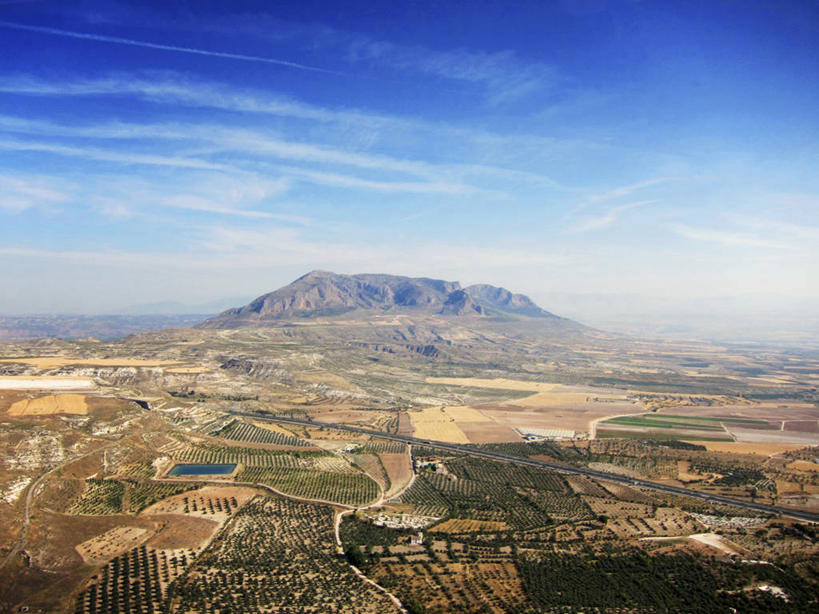 无人,横图,俯视,航拍,室外,白天,农业,美景,山,西班牙,美国,地平线,地形,景观,田地,辽阔,地面,宏伟,风景,自然,广阔,景色,摄影,宁静,一望无际,北美,北美洲,鸟瞰,自然风光,延伸,美洲,内华达州,天地相交,北亚美利加洲,亚美利加洲,内华达,北美艾灌木丛州,产银之州,银山州,银之州,无边无际,一马平川,彩图,高角度拍摄,美利坚合众国,安达卢西亚山脉