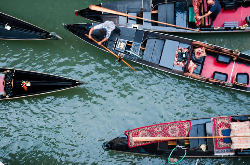 成年人,两个人,站,横图,俯视,室外,白天,船,意大利,划桨,交通工具,运输,摄影,桨,运河,舟,载具,意大利文化,男人,彩图,高角度拍摄