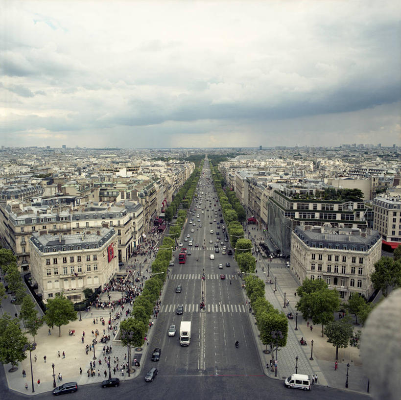 方图,俯视,室外,白天,度假,美景,多云,城市风光,城市,道路,建筑,路,公路,汽车,法国,巴黎,地平线,景观,公寓,辽阔,地面,交通,首都,娱乐,地标建筑,享受,休闲,广阔,景色,放松,摄影,一望无际,延伸,法国文化,香榭丽舍大道,天地相交,无边无际,一马平川,马路,彩图,高角度拍摄