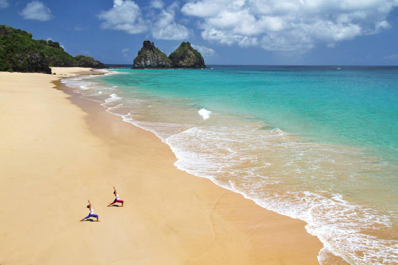 成年人,两个人,横图,俯视,室外,白天,锻炼,度假,海洋,巴西,伸展,地平线,瑜珈,摄影,海滩,岩石,彩图,高角度拍摄