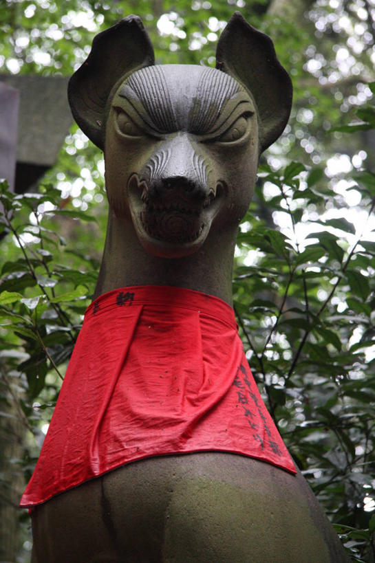 无人,竖图,室外,特写,白天,建筑,京都,日本,亚洲,日本文化,雕像,一个,摄影,宗教,京都府,单个,神殿,东亚,本州,本州岛,日本国,近畿地方,近畿,伏见稻荷大社,伏见区,彩图,传统文化