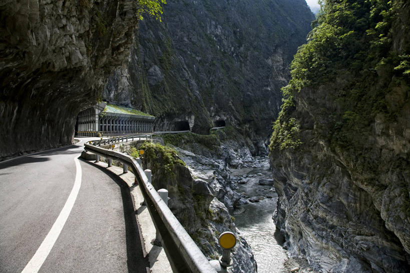 无人,公园,栏杆,横图,室外,白天,河流,山,路,台湾,路标,自然,摄影,太鲁阁国家公园,彩图