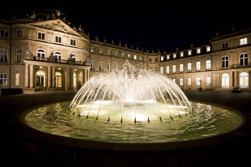 无人,广场,横图,室外,夜晚,水,建筑,喷泉,德国,欧洲,历史,摄影,照亮,西欧,斯图加特,德意志联邦共和国,宫殿广场,巴登.符腾堡,巴登.符腾堡州,巴符州,彩图
