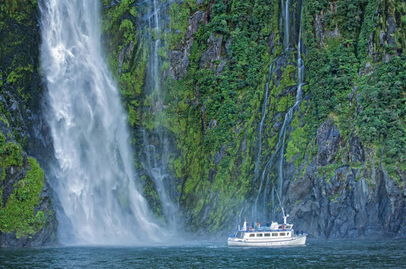无人,横图,室外,白天,长时间曝光,旅游,湖,美景,瀑布,山,植物,新西兰,景观,自然,景色,运输,摄影,自然风光,观光船,新西兰南岛,彩图,旅行,南地大区