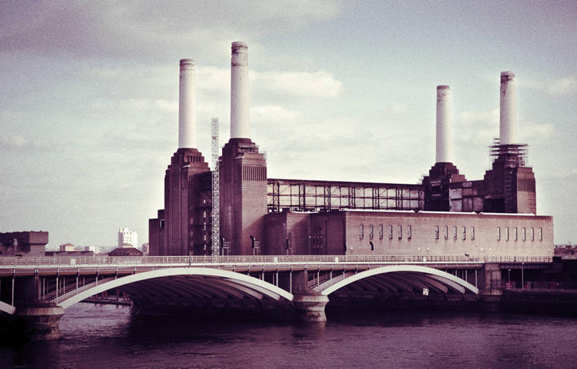 无人,工厂,横图,室外,白天,烟囱,技术,河流,建筑,英国,环保,科学,云,桥,首都,联系,泰晤士河,天空,发电厂,发电站,工业,摄影,能源,回收,资源,能量,利用,低碳,循环,持续,彩图,制造厂,生产工厂,火力发电厂