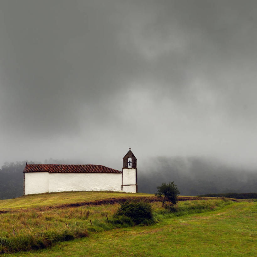 无人,方图,室外,白天,建筑,西班牙,地形,云,摄影,宗教,宁静,基督教,宗教建筑,阿斯图里亚斯,彩图