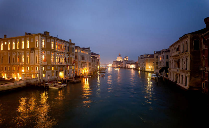 无人,宫殿,横图,室外,夜晚,建筑,船,意大利,威尼斯,反射,云,冬天,桥,联系,天空,运输,摄影,意大利文化,威尼托大区,彩图,水灾