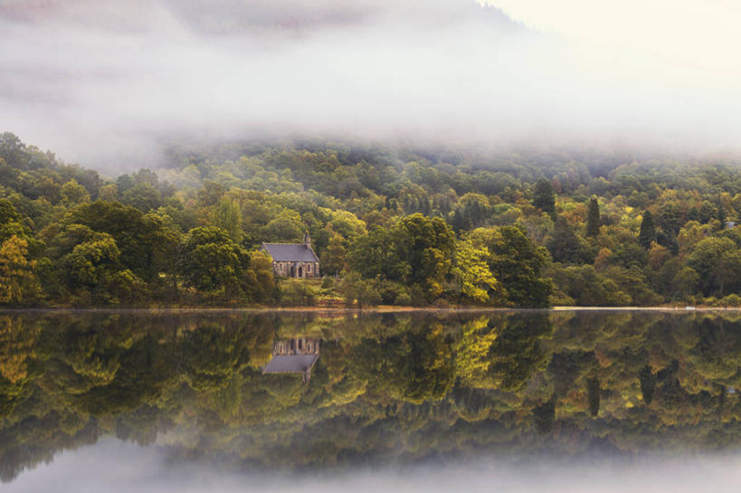 无人,教堂,横图,室外,白天,美景,森林,英国,对称,反射,景观,树,中环,风景,天空,自然,景色,摄影,宗教,宁静,自然风光,完美,彩图,独处