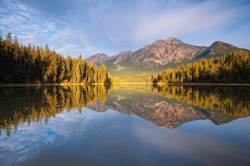 无人,横图,室外,白天,湖,美景,山,山脉,日光,加拿大,反射,景观,宏伟,树,天空,自然,景色,摄影,宁静,自然风光,金字塔湖,彩图