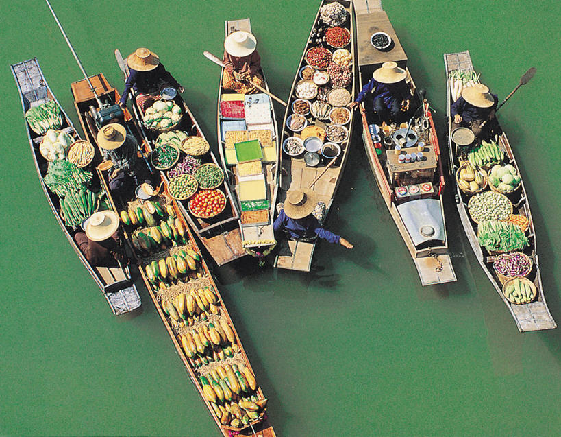 坐,横图,俯视,室外,白天,商务,水,蔬菜,水果,曼谷,泰国,朦胧,模糊,首都,拿着,货摊,饮食,水上市场,零售,运输,摄影,多样,桨,清新,独木舟,商人,彩图,高角度拍摄