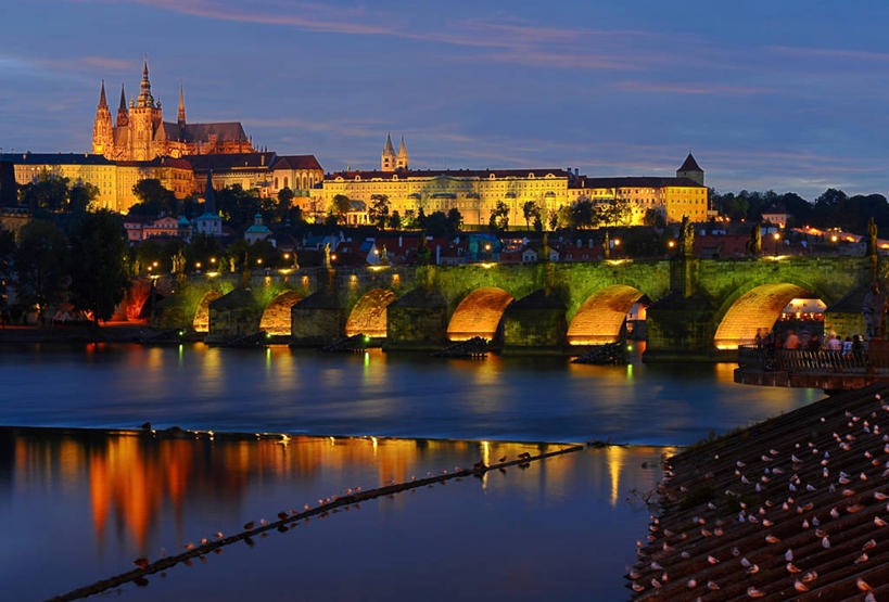 无人,横图,室外,水,城市,建筑,反射,云,桥,首都,联系,天空,黄昏,摄影,照亮,捷克共和国,布拉格,查理大桥,彩图