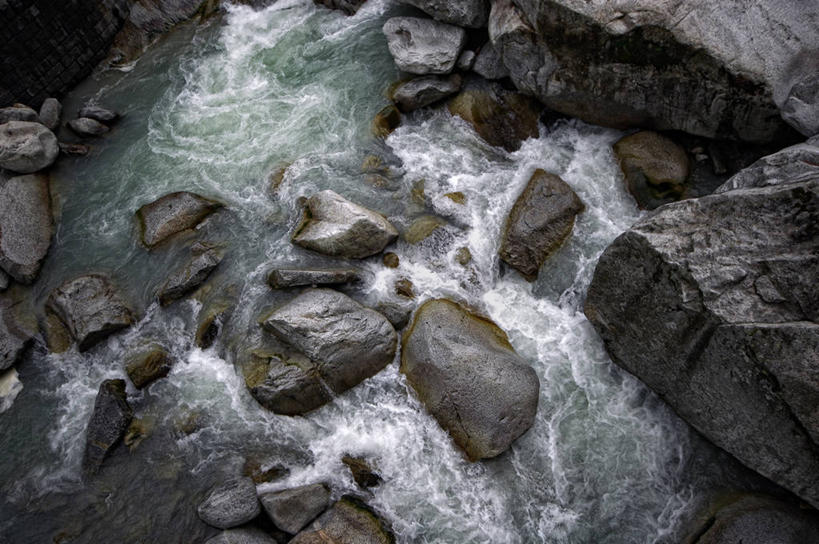 无人,横图,俯视,室外,白天,石头,瀑布,瑞士,自然,摄影,宁静,因特拉肯,岩石,彩图,高角度拍摄