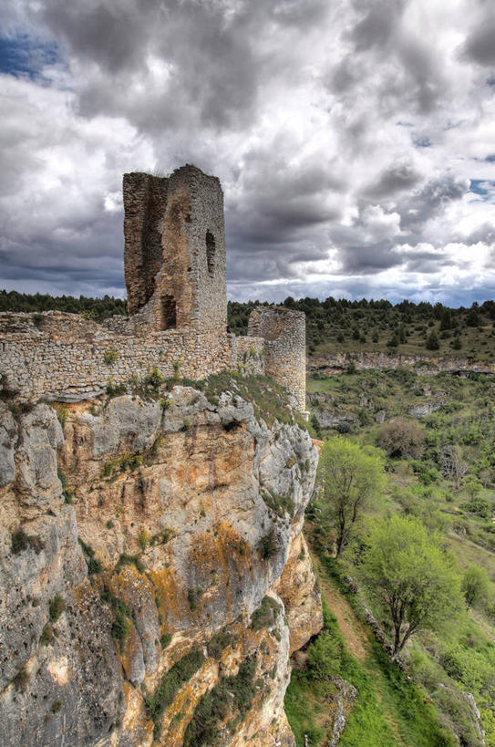 无人,竖图,室外,白天,植物,建筑,西班牙,城堡,地形,云,历史,废墟,天空,摄影,彩图,索里亚省