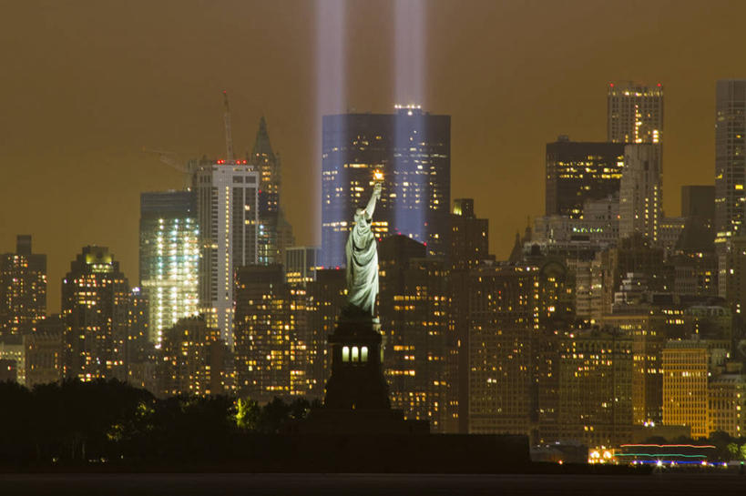 无人,横图,室外,天际线,建筑,摩天大楼,法国,自由女神像,欧洲,美国,曼哈顿,历史,现代,黄昏,摄影,纪念,留念,照亮,西欧,法兰西,怀念,美国文化,法兰西共和国,阿基坦,新泽西,法兰西第五共和国,亚魁当,阿基坦大区,阿姆斯特丹世贸中心,翠贝卡,彩图,巴约讷,比利牛斯.大西洋省,拜翁区,拜翁,巴约讷区