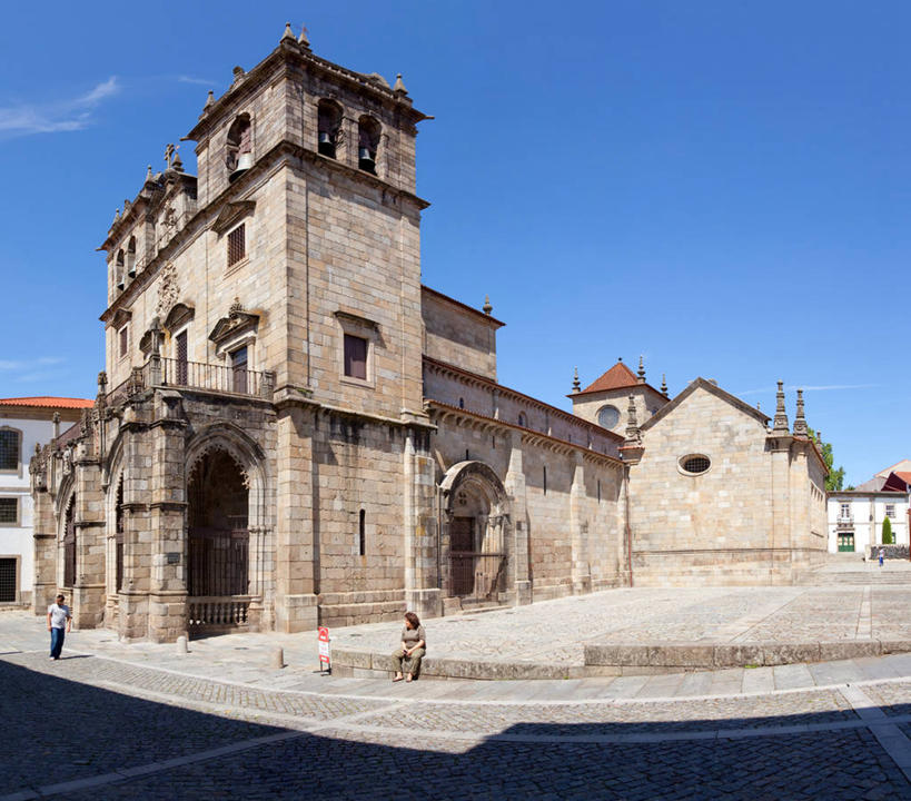 教堂,横图,室外,白天,建筑,葡萄牙,阴影,天空,摄影,宗教,基督教,宗教建筑,米尼奥,布拉加,步行,彩图,大教堂