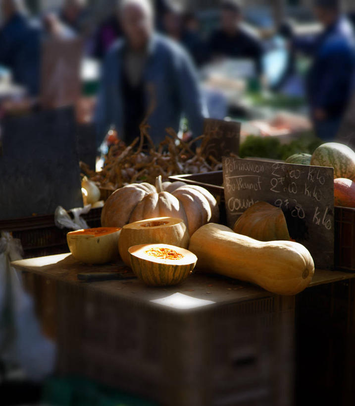 竖图,室外,白天,商务,桌子,蔬菜,日光,法国,欧洲,葫芦,市场,饮食,零售,摄影,早晨,西欧,清新,法兰西,健康食物,法兰西共和国,法兰西第五共和国,朗格多克.鲁西永,朗格多克.鲁西永大区,彩图,贝塞尔