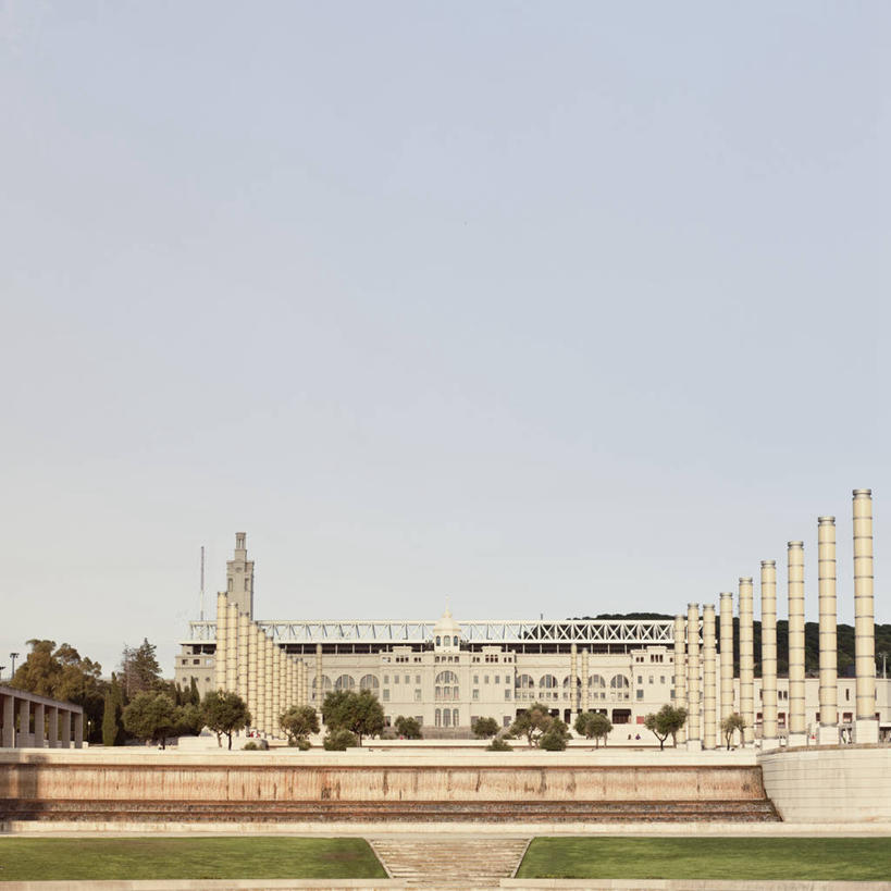 无人,体育馆,运动场,方图,室外,白天,楼梯,建筑,西班牙,巴塞罗那,塔,历史,体育场,树,摄影,奥林匹克运动场,万里无云,运动馆,彩图