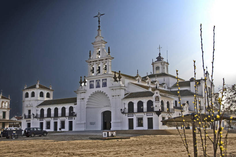 无人,教堂,横图,室外,白天,建筑,西班牙,葡萄牙,欧洲,拱门,首都,里斯本,天空,摄影,基督教,里斯本区,南欧,葡萄牙共和国,彩图,罗西欧广场,罗西乌广场,佩德罗四世广场,传统文化