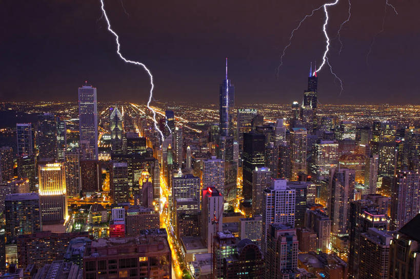 无人,横图,俯视,室外,夜晚,长时间曝光,闪电,城市,道路,建筑,街道,路,摩天大楼,公路,美国,地平线,塔,辽阔,地面,交通,广阔,摄影,一望无际,照亮,延伸,伊利诺斯州,天地相交,芝加哥市,无边无际,一马平川,雷雨,马路,彩图,高角度拍摄