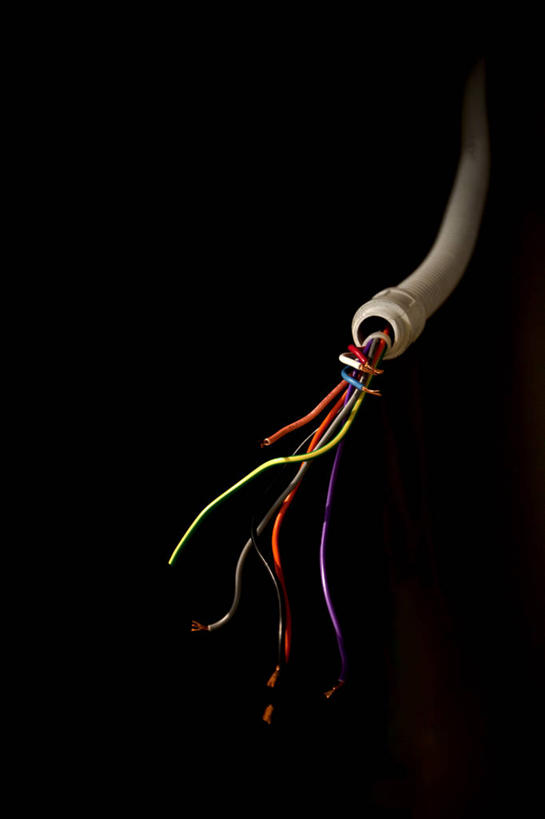 无人,竖图,澳大利亚,黑色背景,电缆,白色,摄影,多样,电,墨尔本,危险,彩图,影棚拍摄