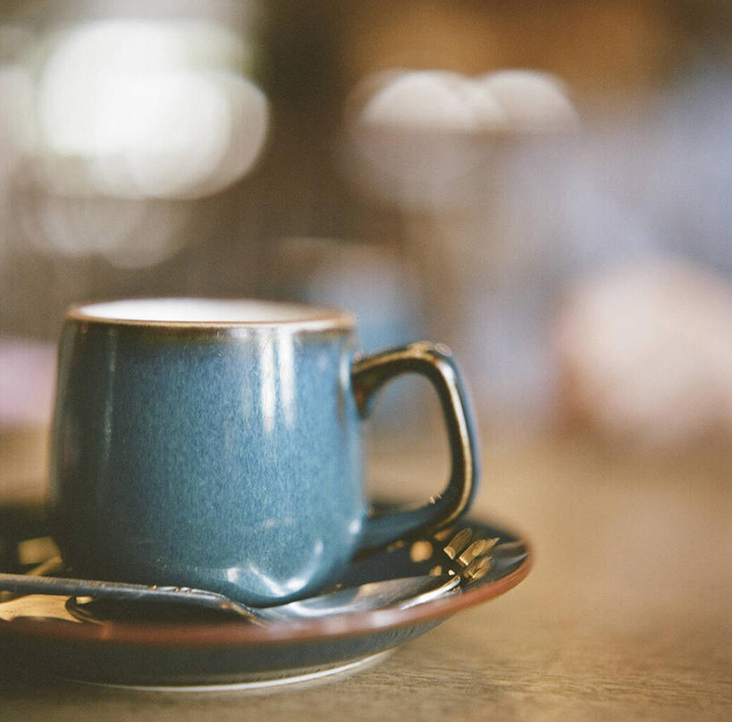 无人,横图,室内,特写,白天,桌子,名古屋,日本,木制,杯,蓝色,茶碟,汤匙,摄影,彩图