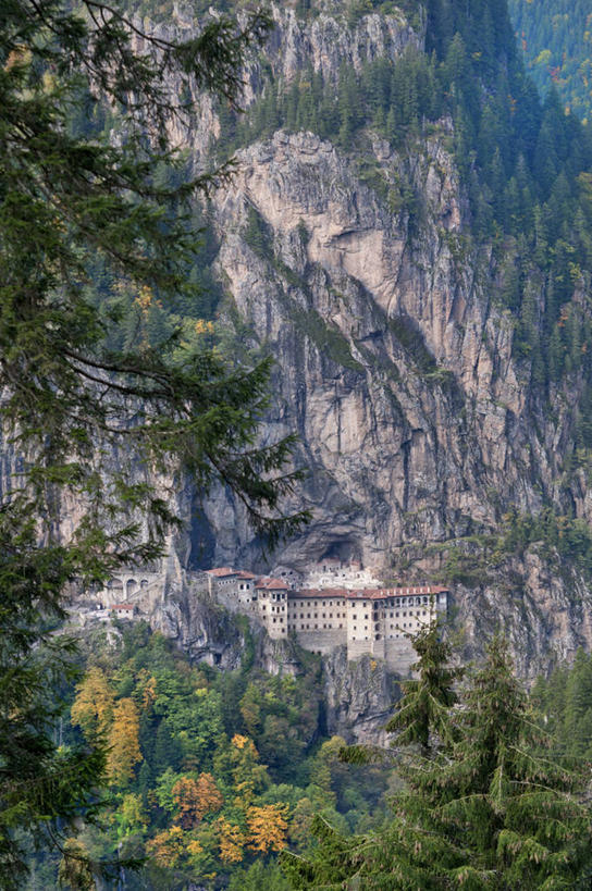 无人,竖图,室外,白天,旅游,度假,美景,建筑,景观,悬崖,历史,娱乐,树,风景,自然,享受,休闲,景色,放松,摄影,宗教,自然风光,修道院,希腊正教,岩石,彩图