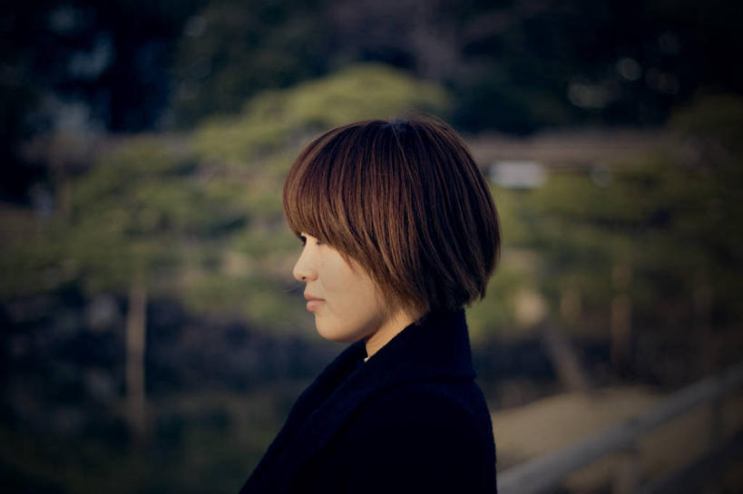 成年人,中年人,脸,头,脸颊,一个人,站,横图,室外,特写,白天,侧面,东京,日本,亚洲,仅一个女性,仅一个人,首都,中央区,休闲装,肩膀,自然,仅一个中年女性,思考,摄影,东亚,本州,关东地方,本州岛,日本国,东京都,滨离宫庭园,女人,女性,中年女性,头部,脸部,脸蛋,面部,彩图,短发,浜离宫,滨离宫恩赐庭园