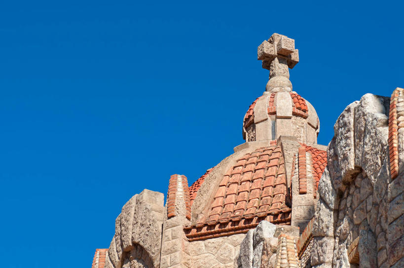 无人,横图,室外,白天,仰视,建筑,日光,西班牙,十字架,屋顶,历史,顶部,蓝色,摄影,宗教,基督教,修道院,万里无云,阿利坎特省,彩图,低角度拍摄