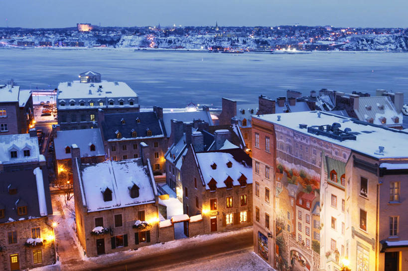 无人,横图,俯视,室外,夜晚,度假,河流,美景,雪,城市风光,城市,建筑,加拿大,屋顶,景观,冬天,历史,文化,娱乐,享受,休闲,景色,放松,寒冷,摄影,照亮,魁北克,彩图,高角度拍摄,加拿大文化