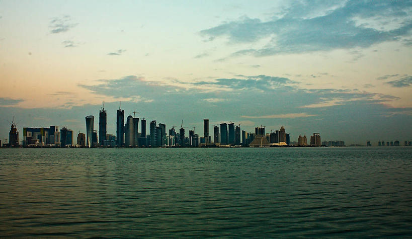 无人,码头,横图,室外,度假,海洋,美景,天际线,城市风光,城市,港口,建筑,卡塔尔,反射,景观,云,首都,娱乐,天空,自然,黄昏,享受,休闲,景色,放松,摄影,波斯湾,多哈,彩图,摆渡口,埠头,渡口,渡头,港湾,海港,货运码头,口岸,商港,广角