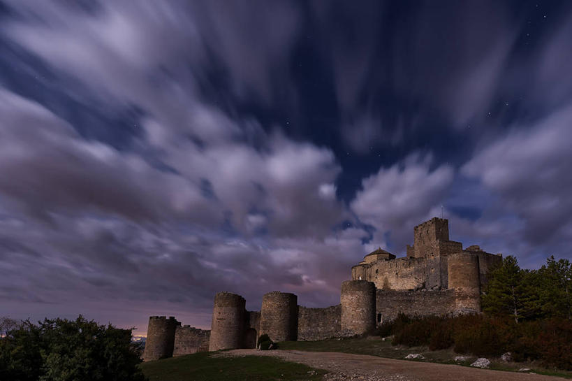 无人,横图,室外,夜晚,长时间曝光,建筑,西班牙,城堡,云,历史,废墟,天空,摄影,韦斯卡,彩图