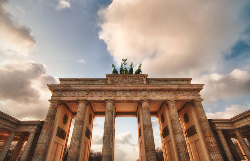 无人,横图,室外,白天,仰视,建筑,德国,云,首都,历史,柏林,天空,摄影,德国文化,勃兰登堡大门,彩图,低角度拍摄