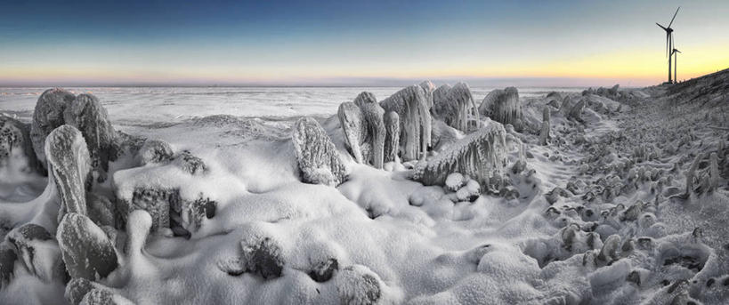 无人,横图,全景,室外,白天,雪,雪山,芦苇,荷兰,风力,冬天,自然,寒冷,摄影,能源,宁静,环境保护,风轮机,彩图,马肯